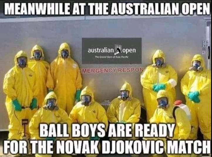 Whatever happens ... the ball boys are ready! 🙂